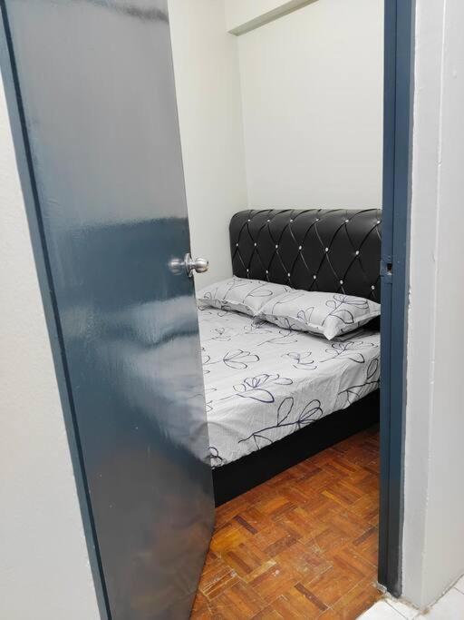 Nur Homestay Permai Damansara Damai Petaling Jaya Eksteriør bilde