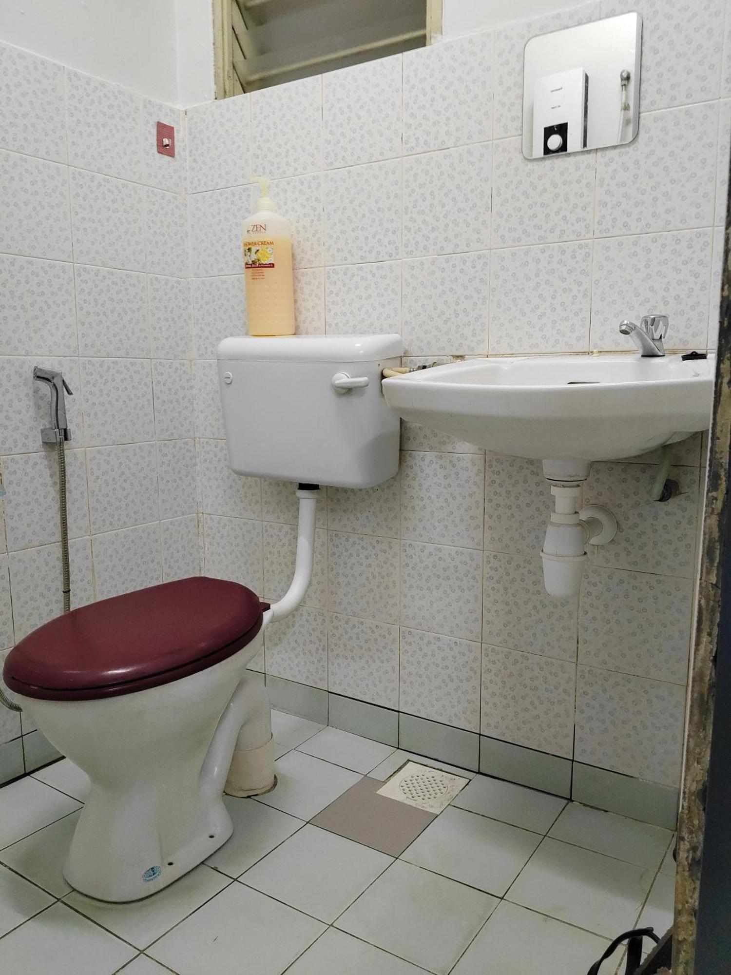 Nur Homestay Permai Damansara Damai Petaling Jaya Eksteriør bilde